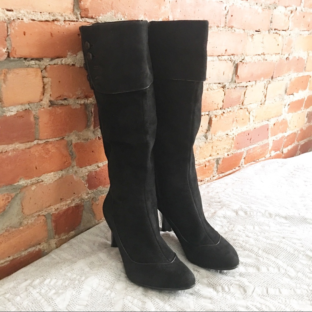 Sofft EUC suede heeled boots